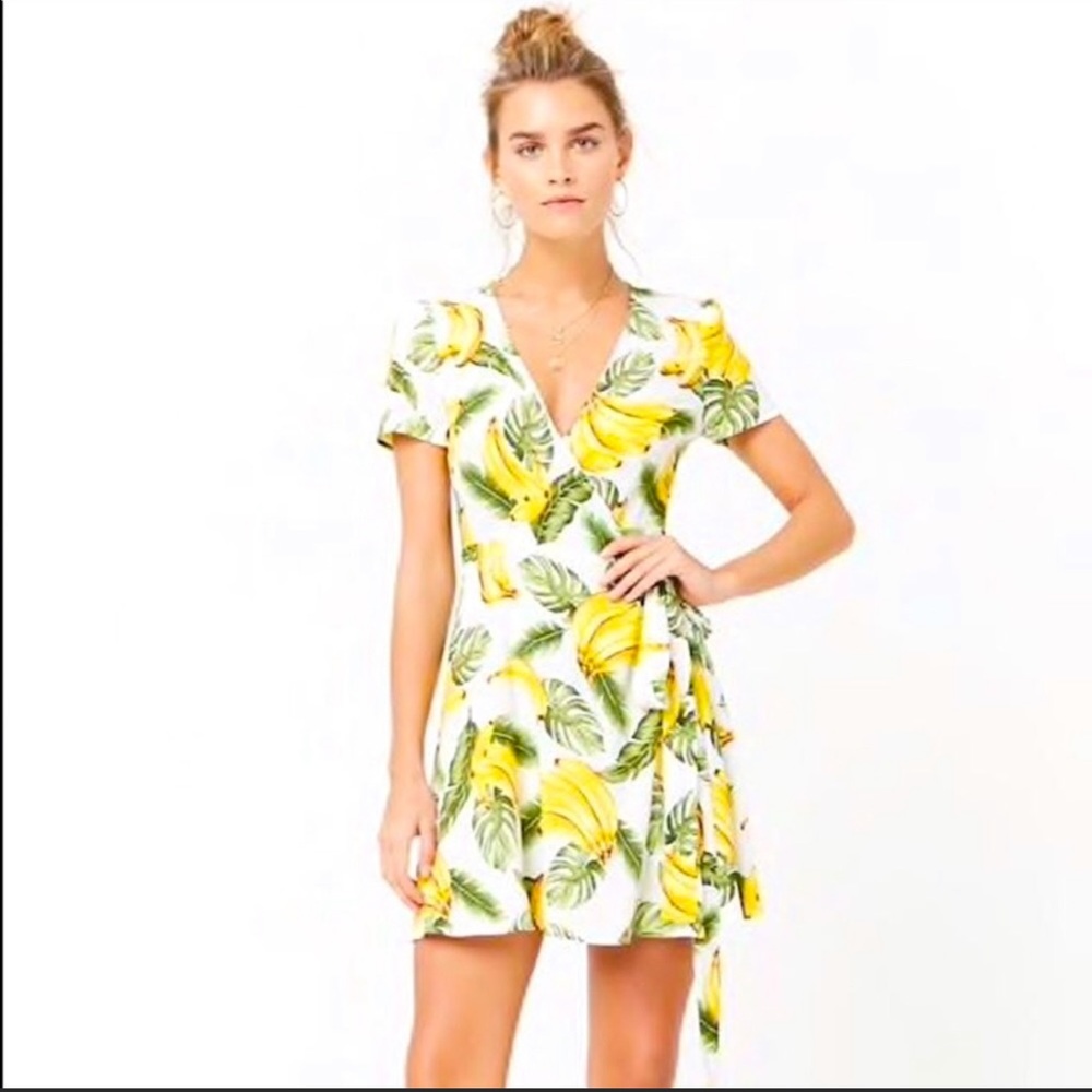 Forever 21 Dress 💄🍌 🏝️ 🍒
